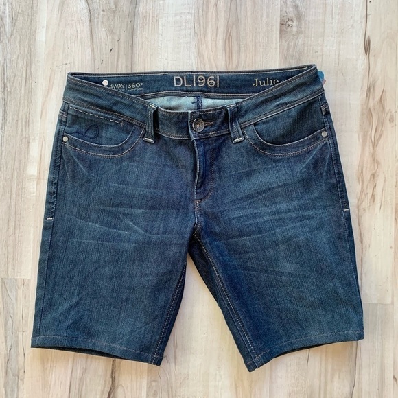 DL1961 dark wash Julie crop denim shorts - Picture 1 of 11